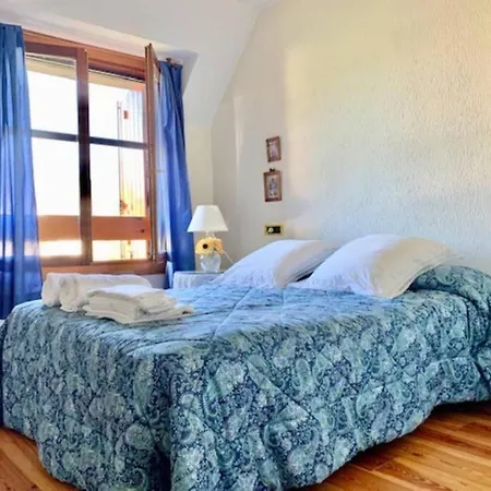 Apartament Atico En Biescas Con Piscina, Chimenea Y Garaje *