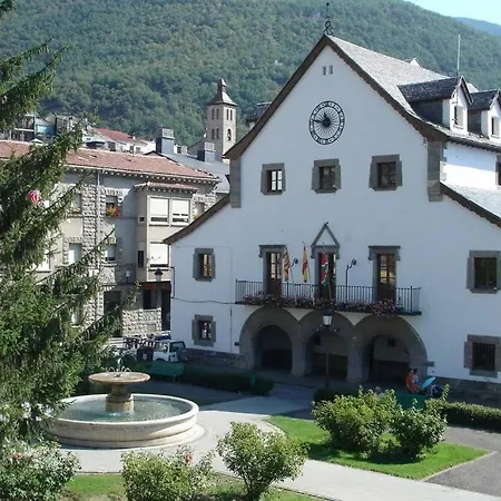 Atico En Biescas Con Piscina, Chimenea Y Garaje Biescas (Aragon)