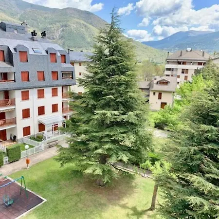 Atico En Biescas Con Piscina, Chimenea Y Garaje Apartament