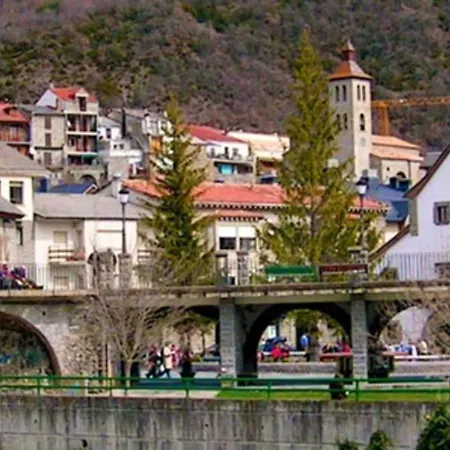 Atico En Biescas Con Piscina, Chimenea Y Garaje * Biescas (Aragon)